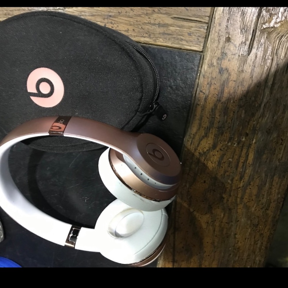Beats wireless headphones